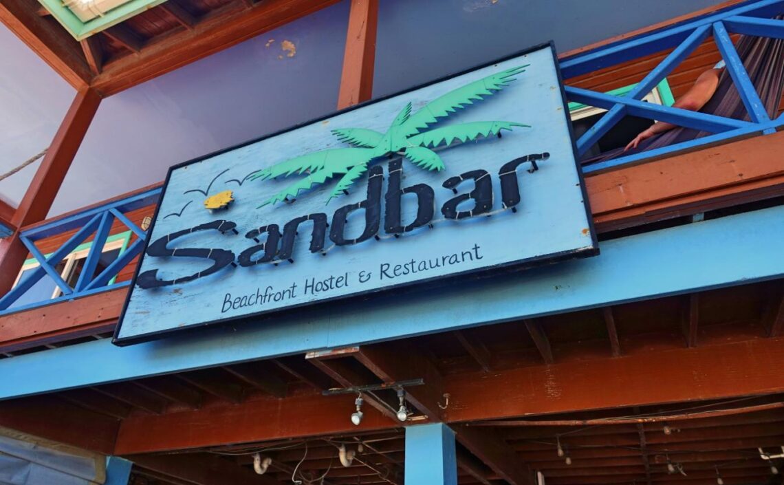San Pedro Sandbar Beachfront Hostel 16