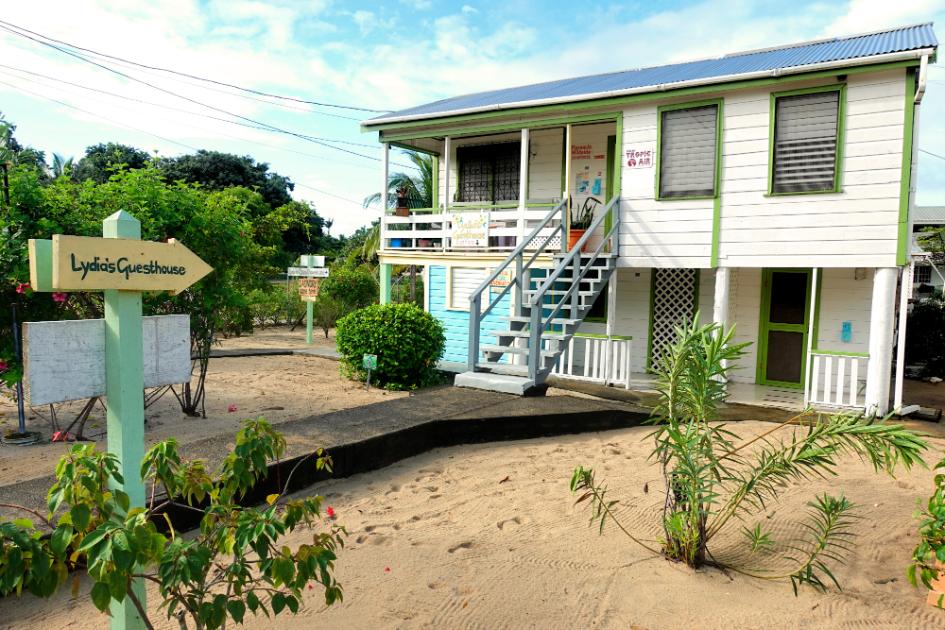 Affordable lodging recommendation in Placencia Lydias Guesthouse. 7